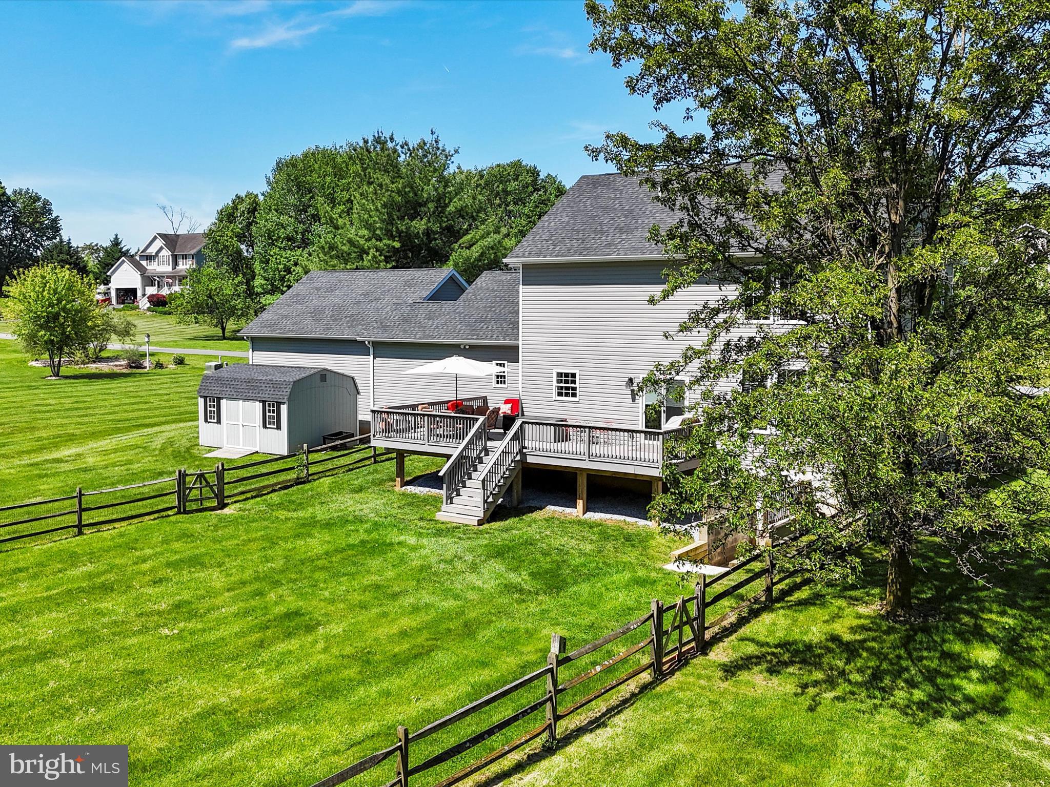 WALKER MANOR - Residential