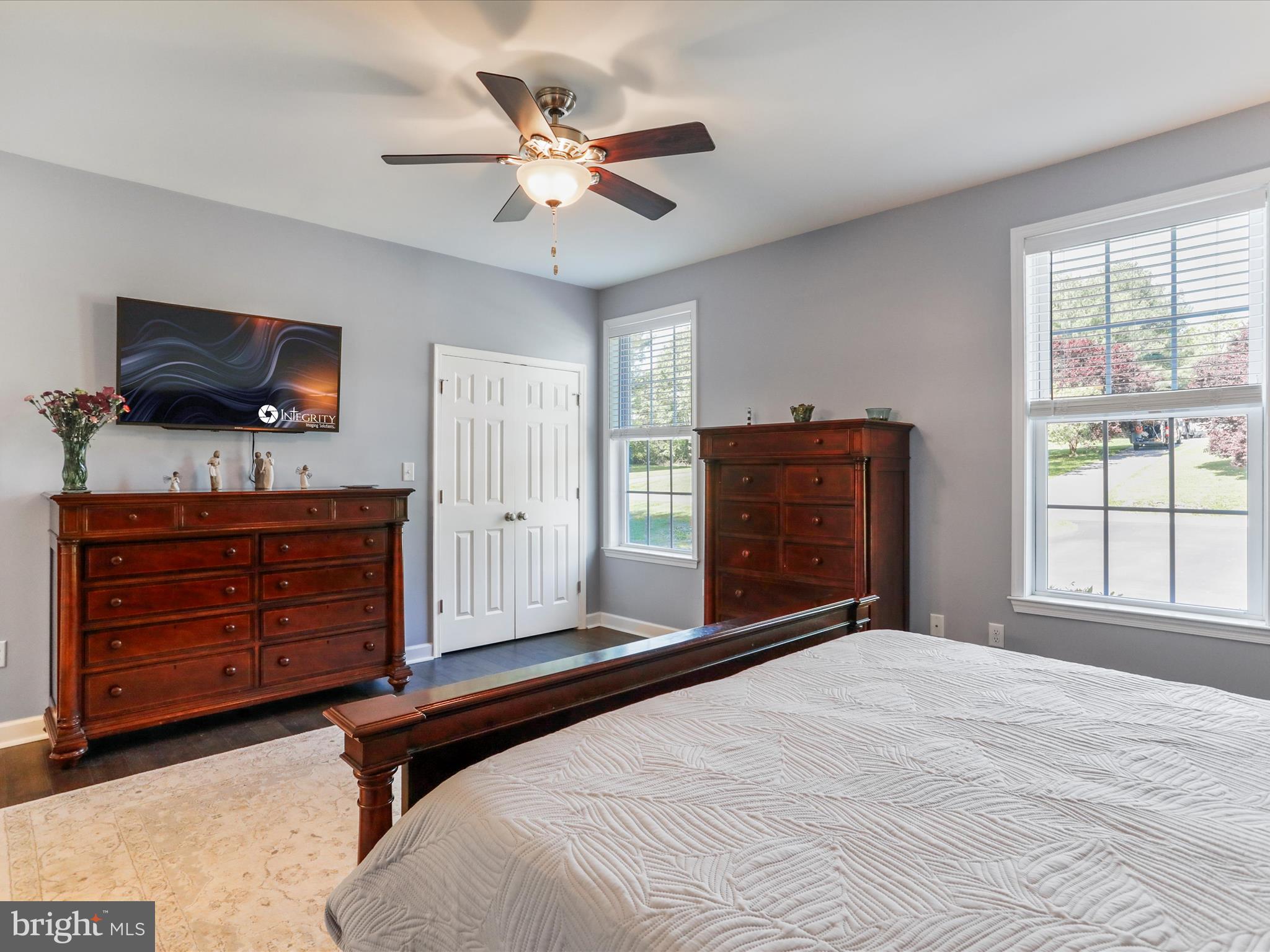 WALKER MANOR - Residential