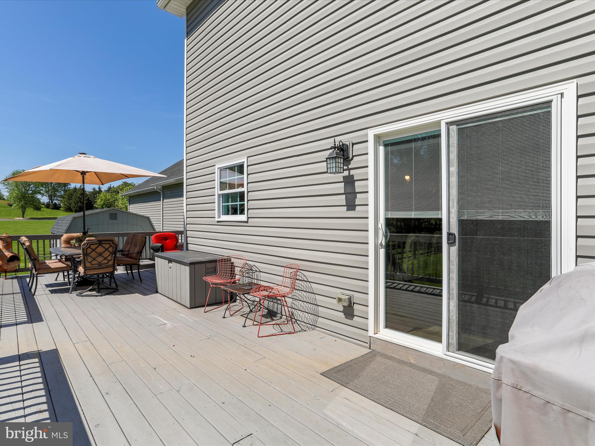 WALKER MANOR - Residential