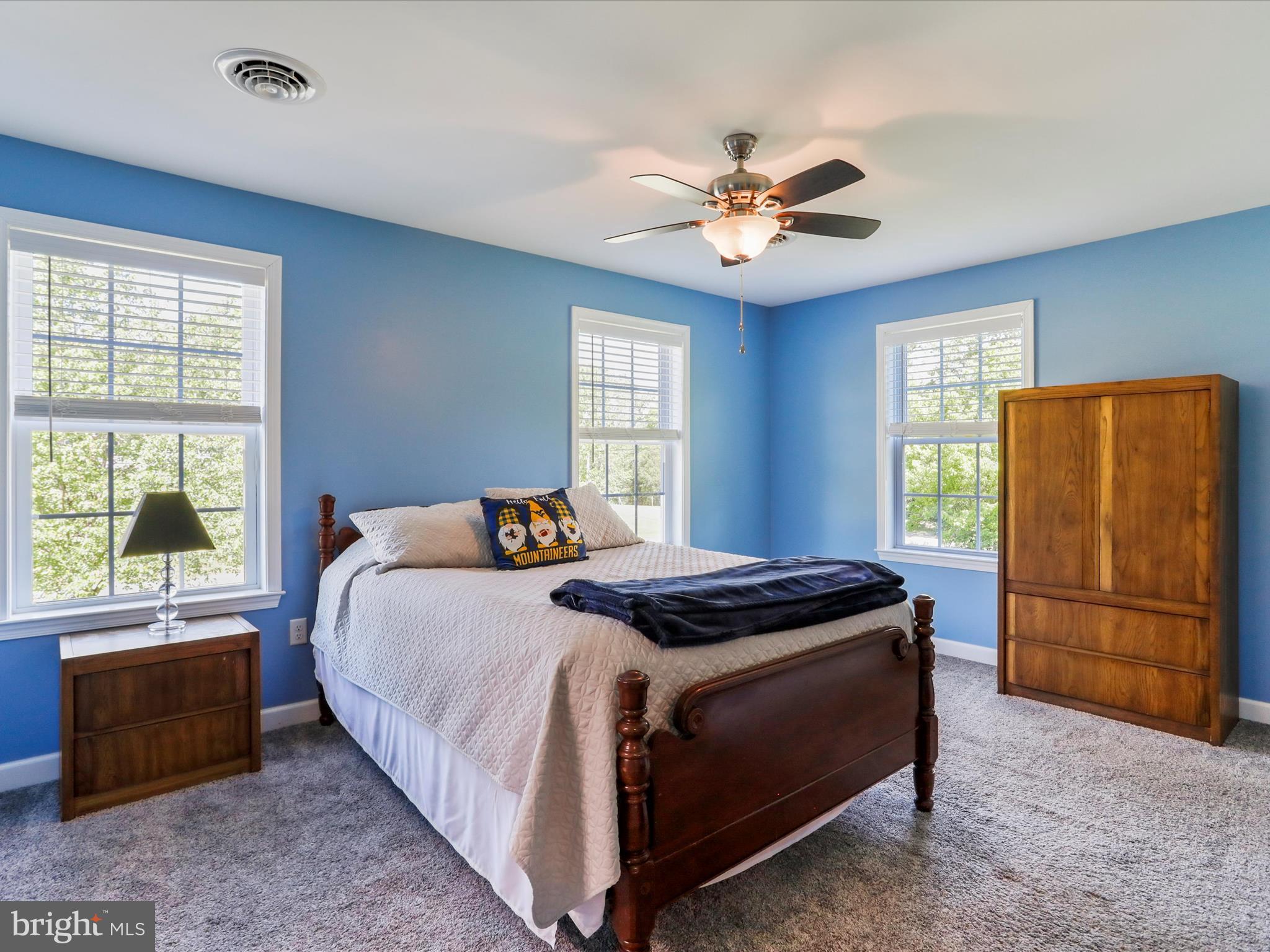 WALKER MANOR - Residential