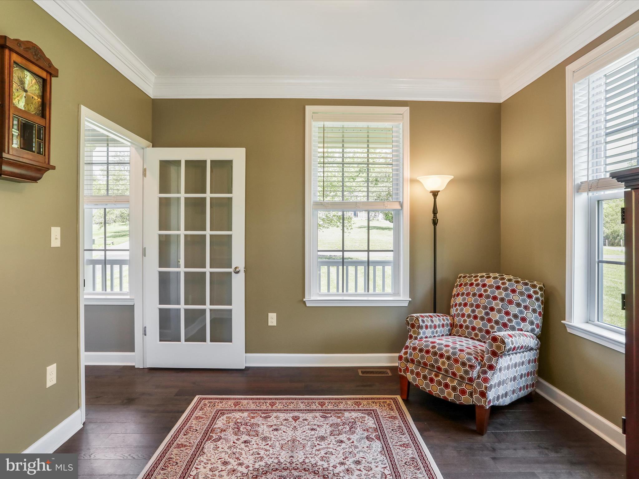 WALKER MANOR - Residential