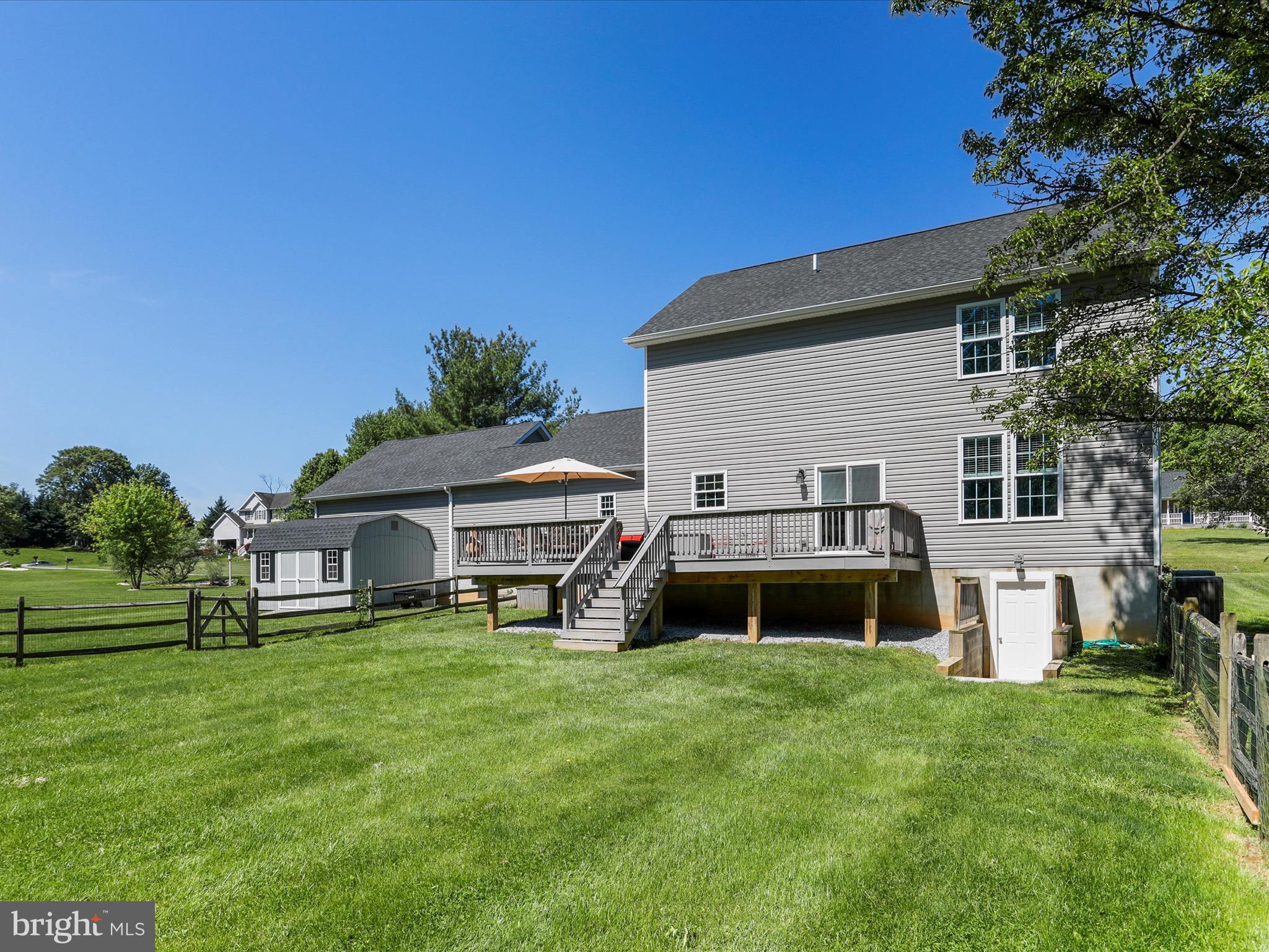 WALKER MANOR - Residential