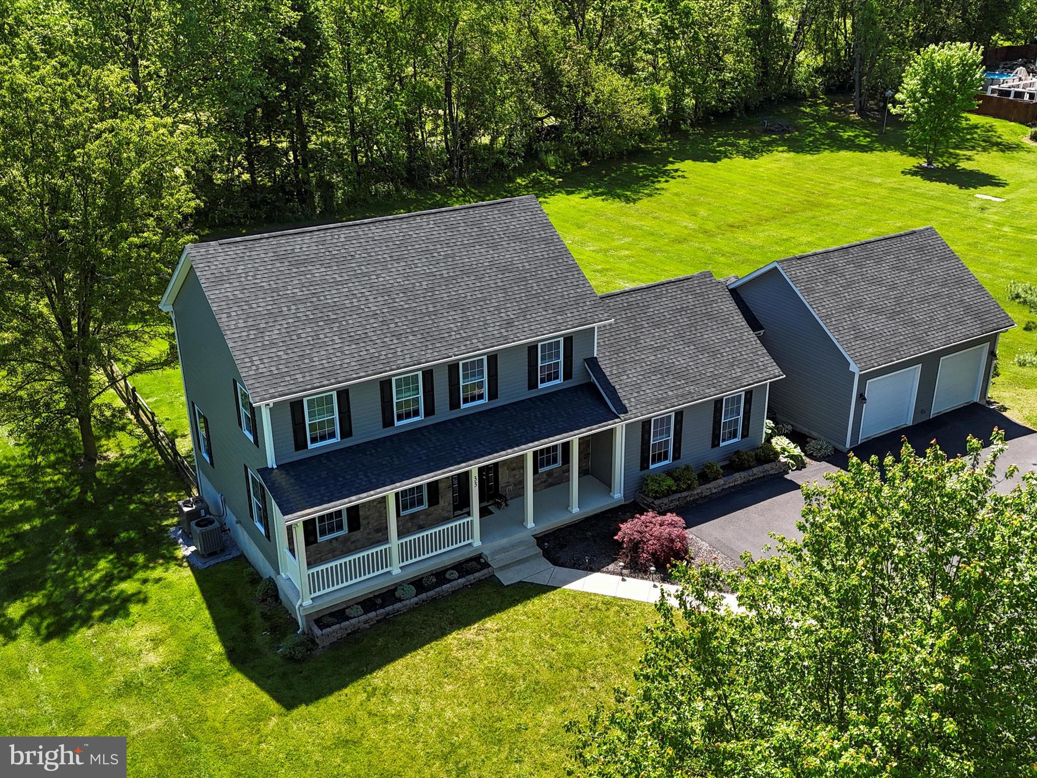 WALKER MANOR - Residential