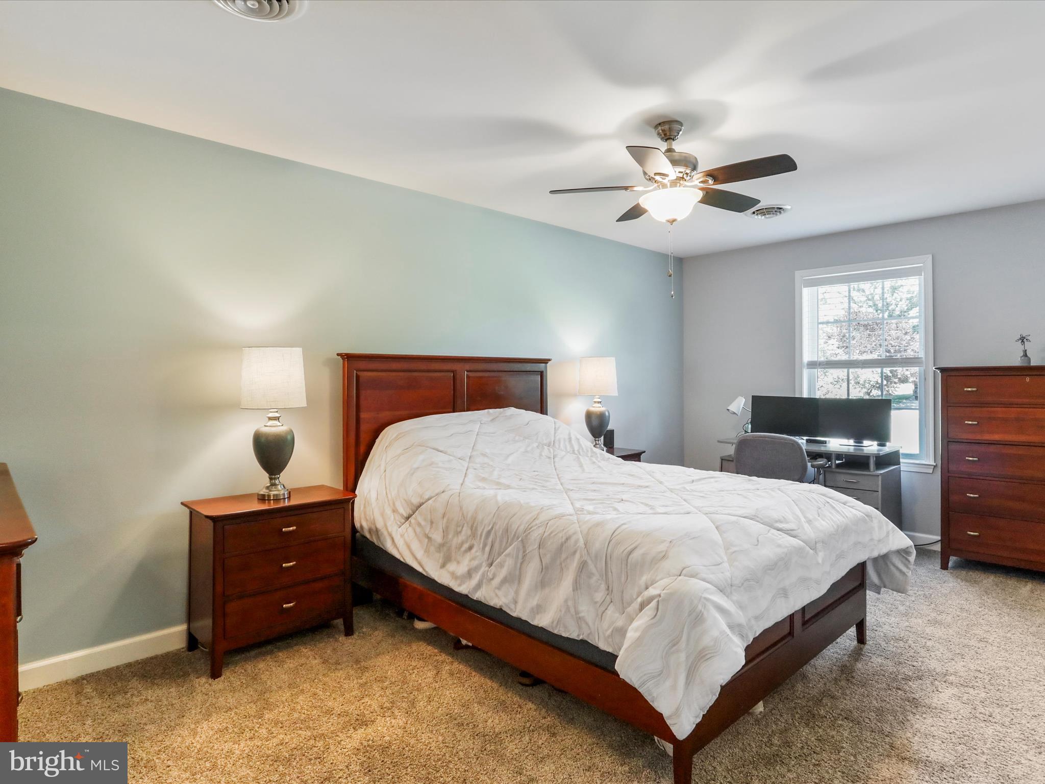 WALKER MANOR - Residential