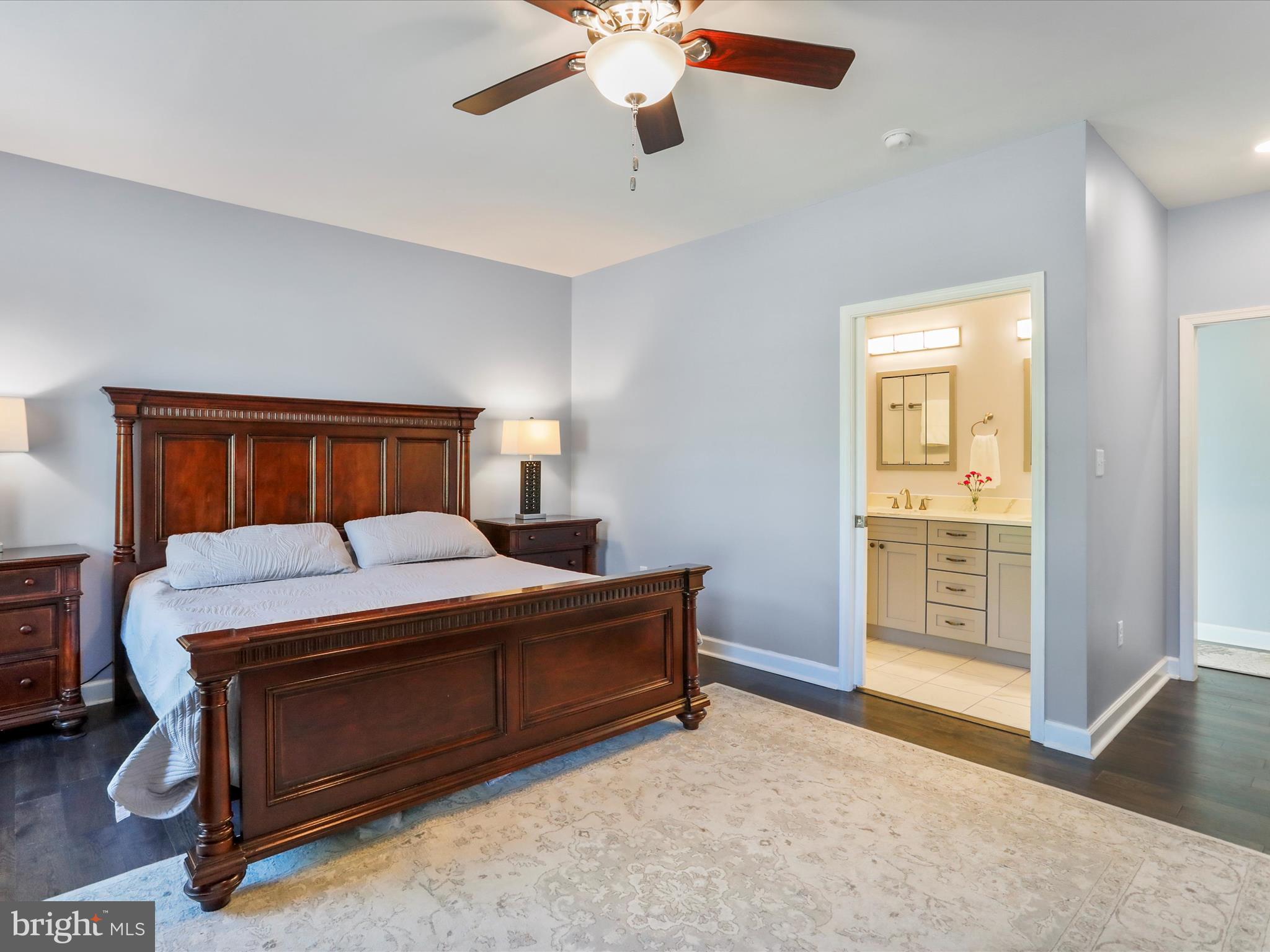 WALKER MANOR - Residential