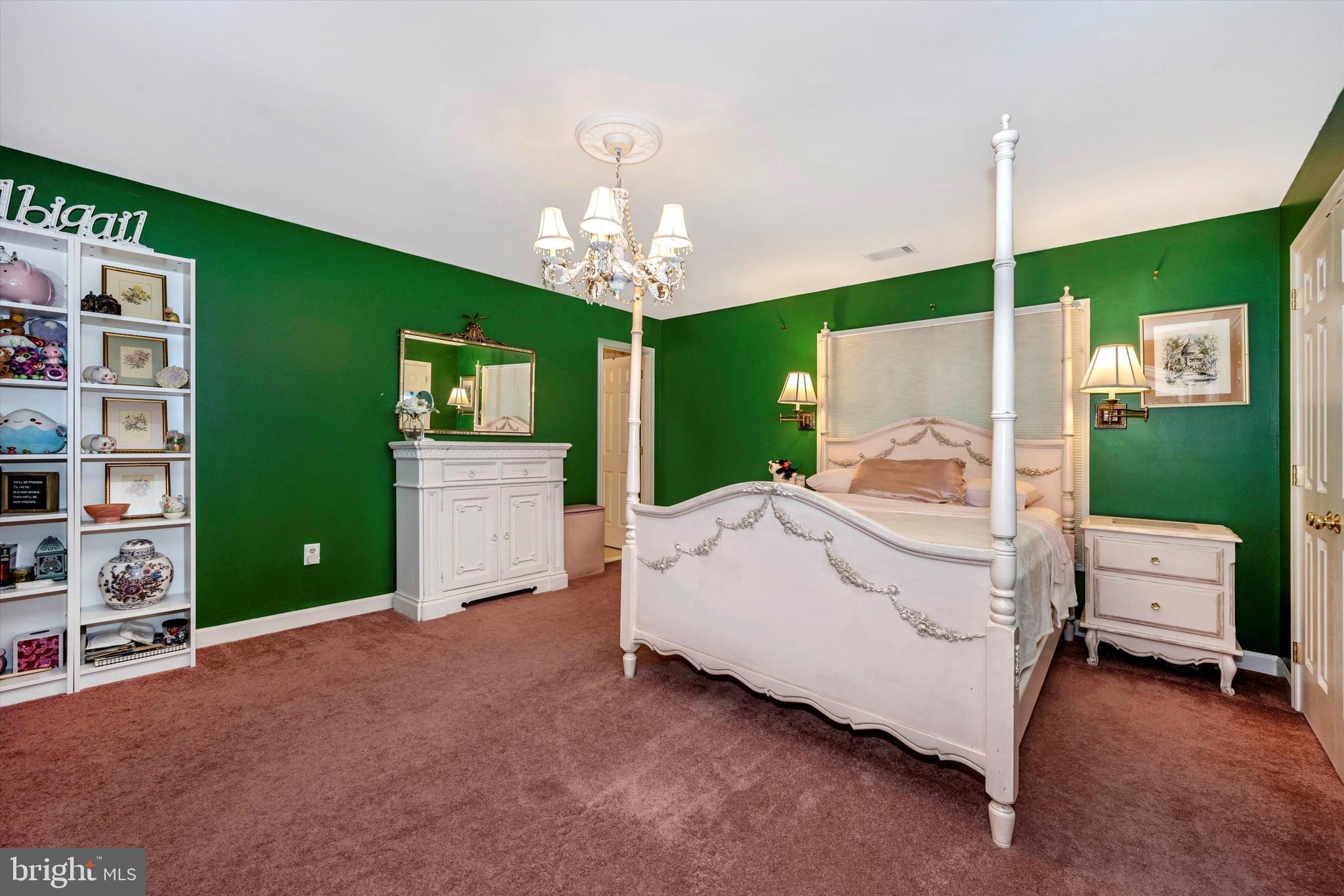 RIVER FALLS - Residential