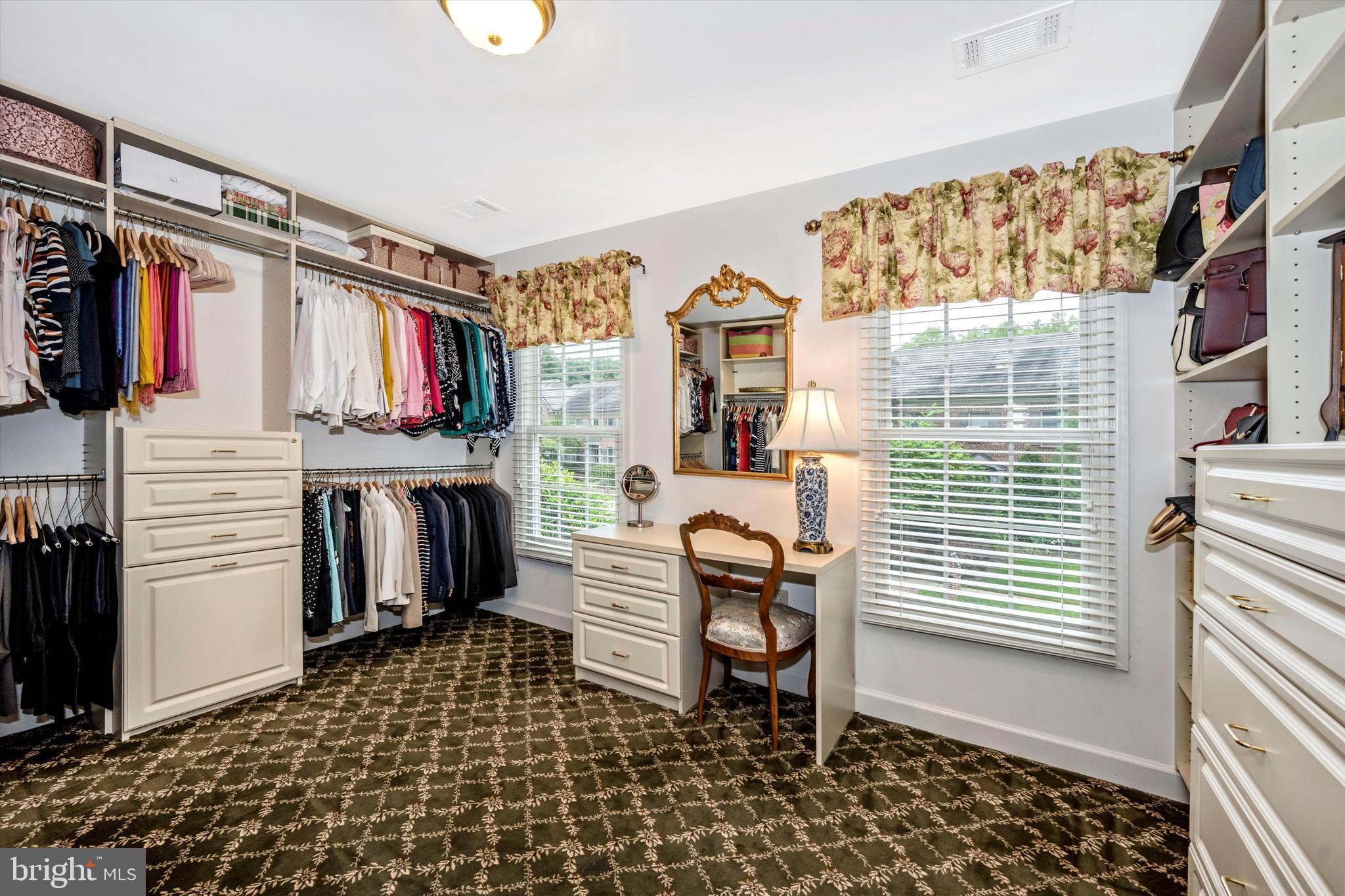 RIVER FALLS - Residential