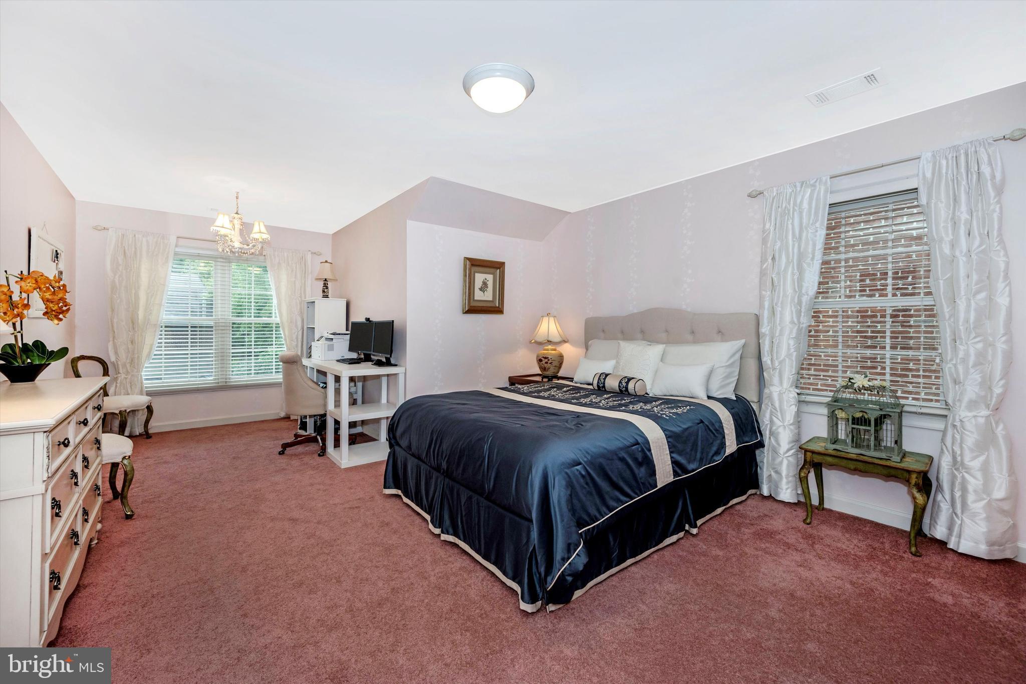 RIVER FALLS - Residential