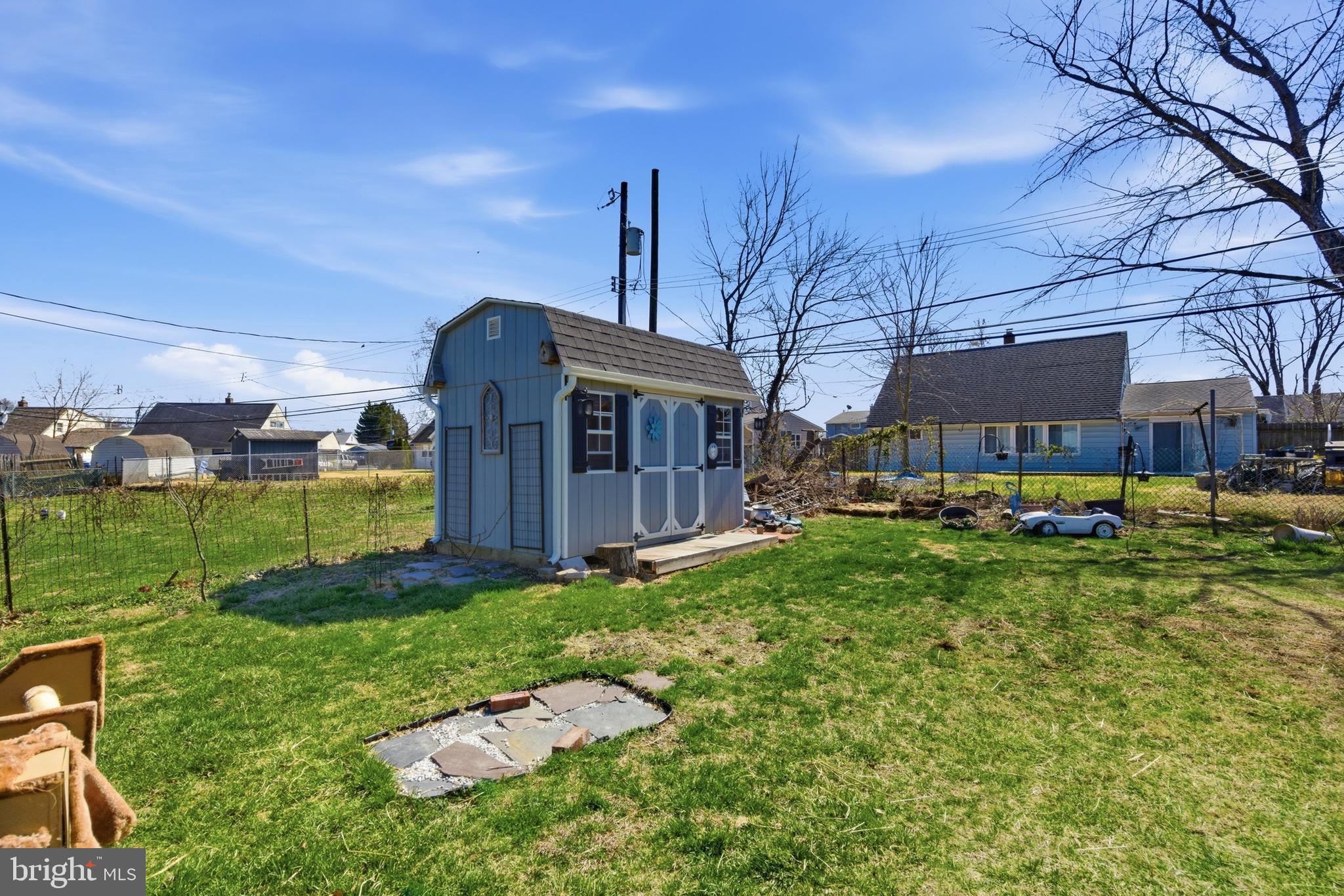 INDIAN CREEK - Residential