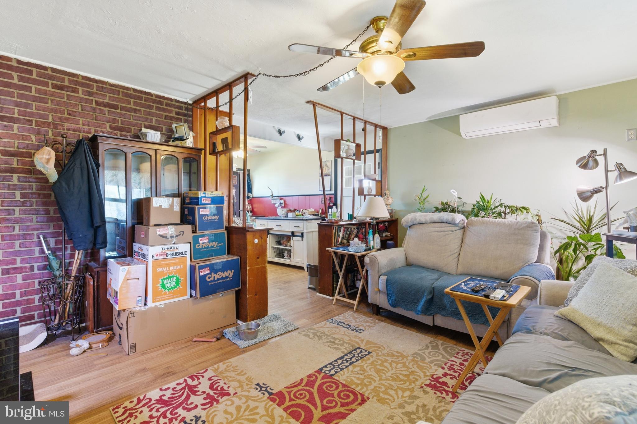 INDIAN CREEK - Residential