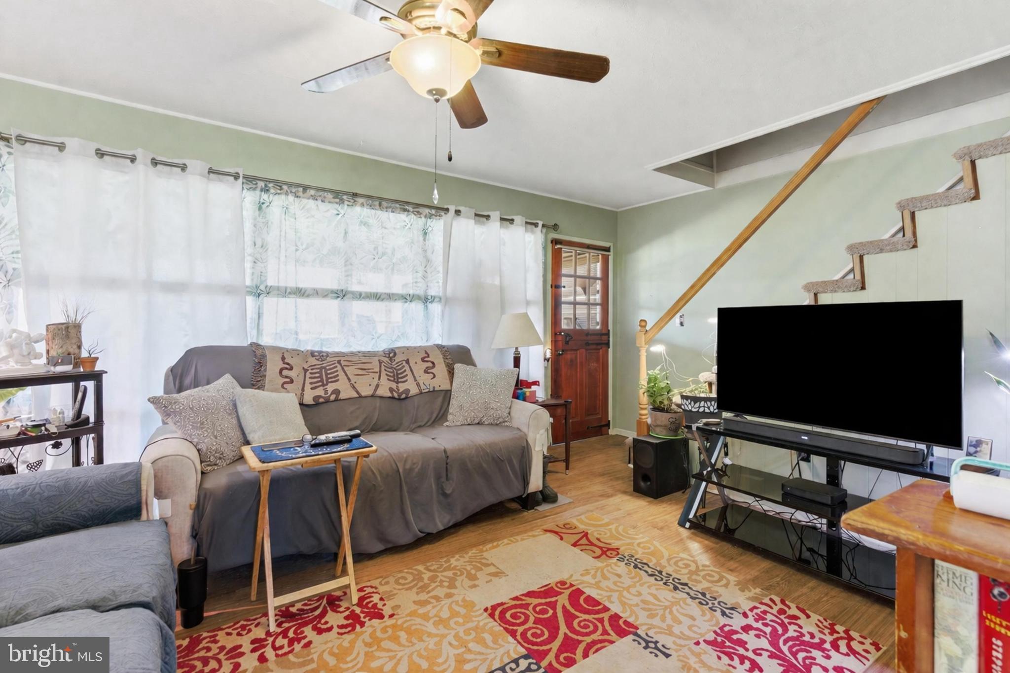 INDIAN CREEK - Residential