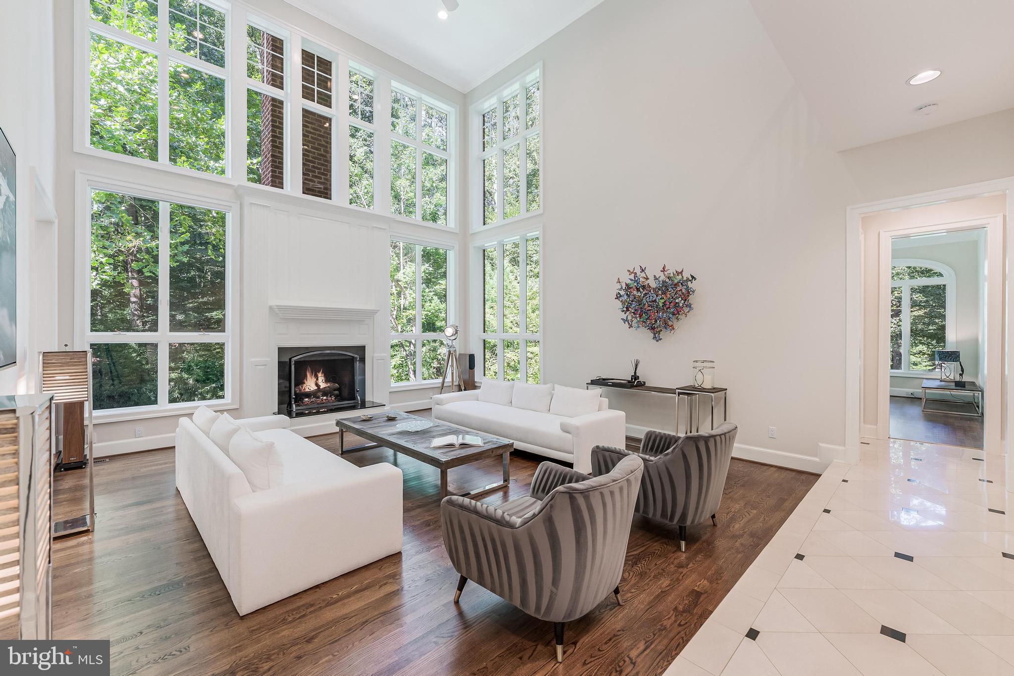 FALCON RIDGE - Residential