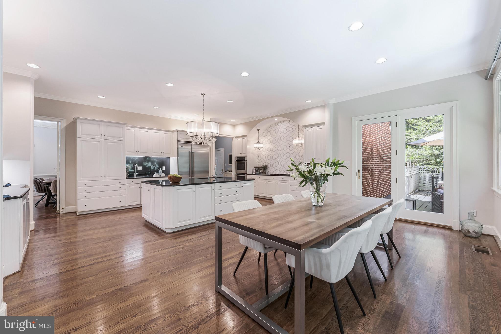 FALCON RIDGE - Residential