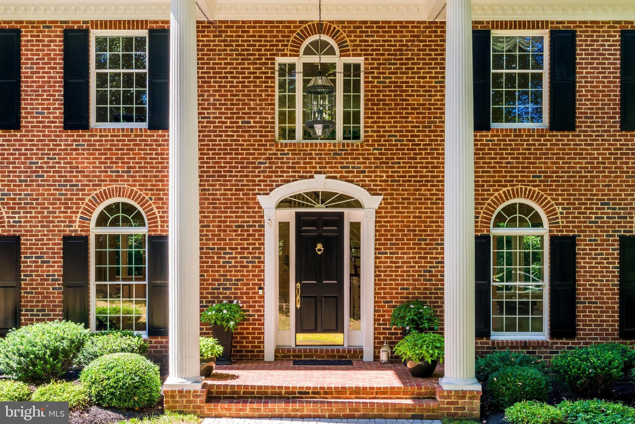 FALCON RIDGE - Residential