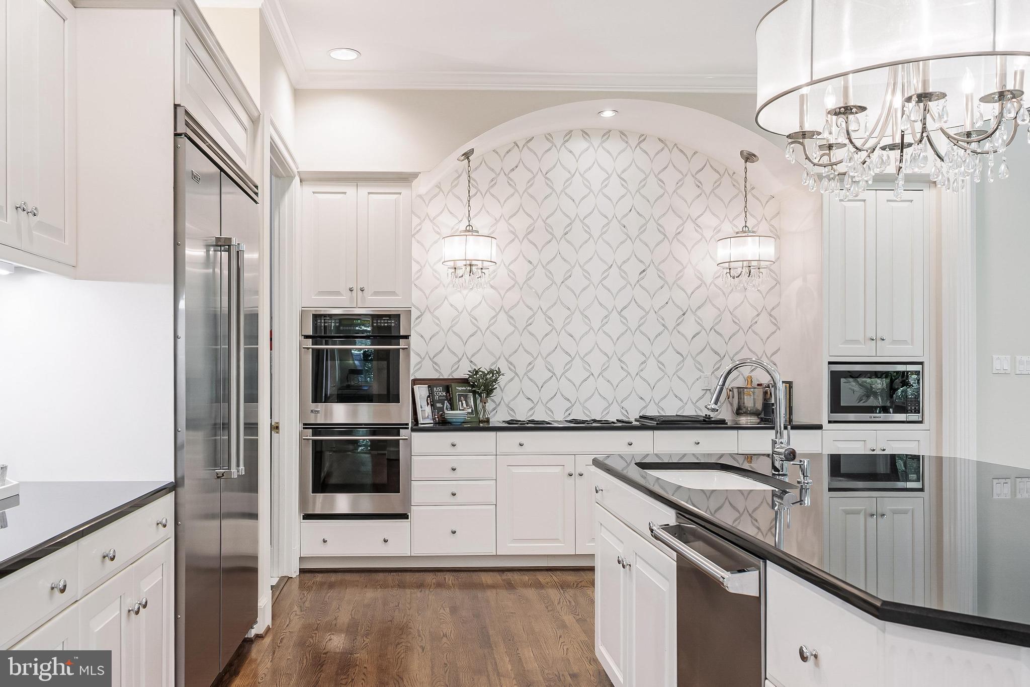 FALCON RIDGE - Residential