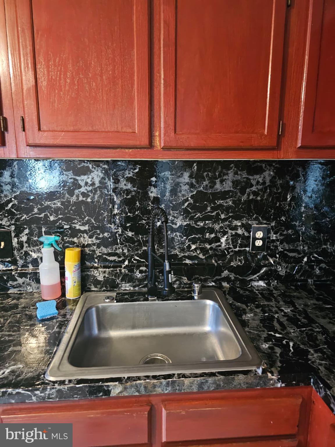 ROYAL PLAZA - Residential Lease