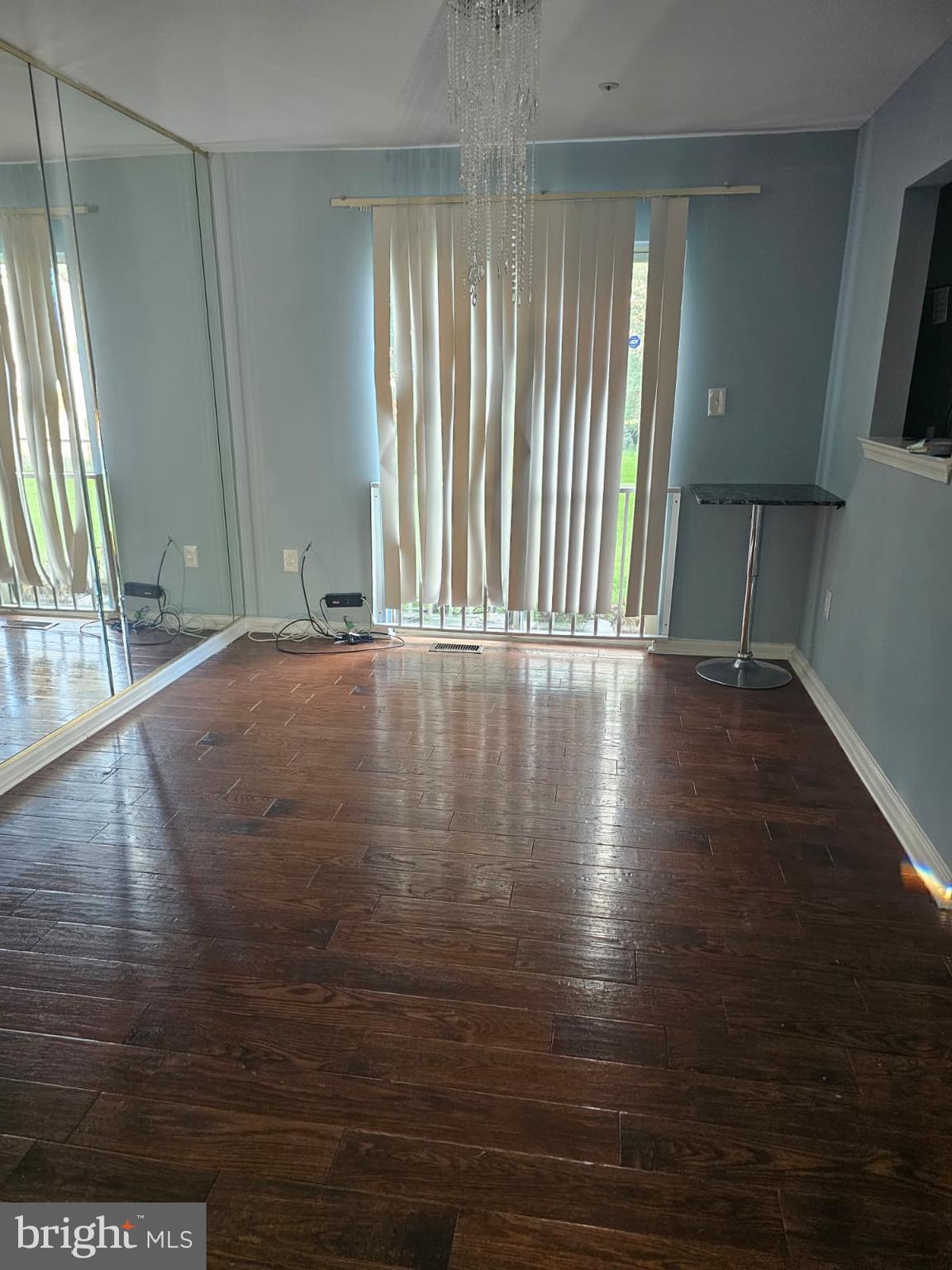 ROYAL PLAZA - Residential Lease