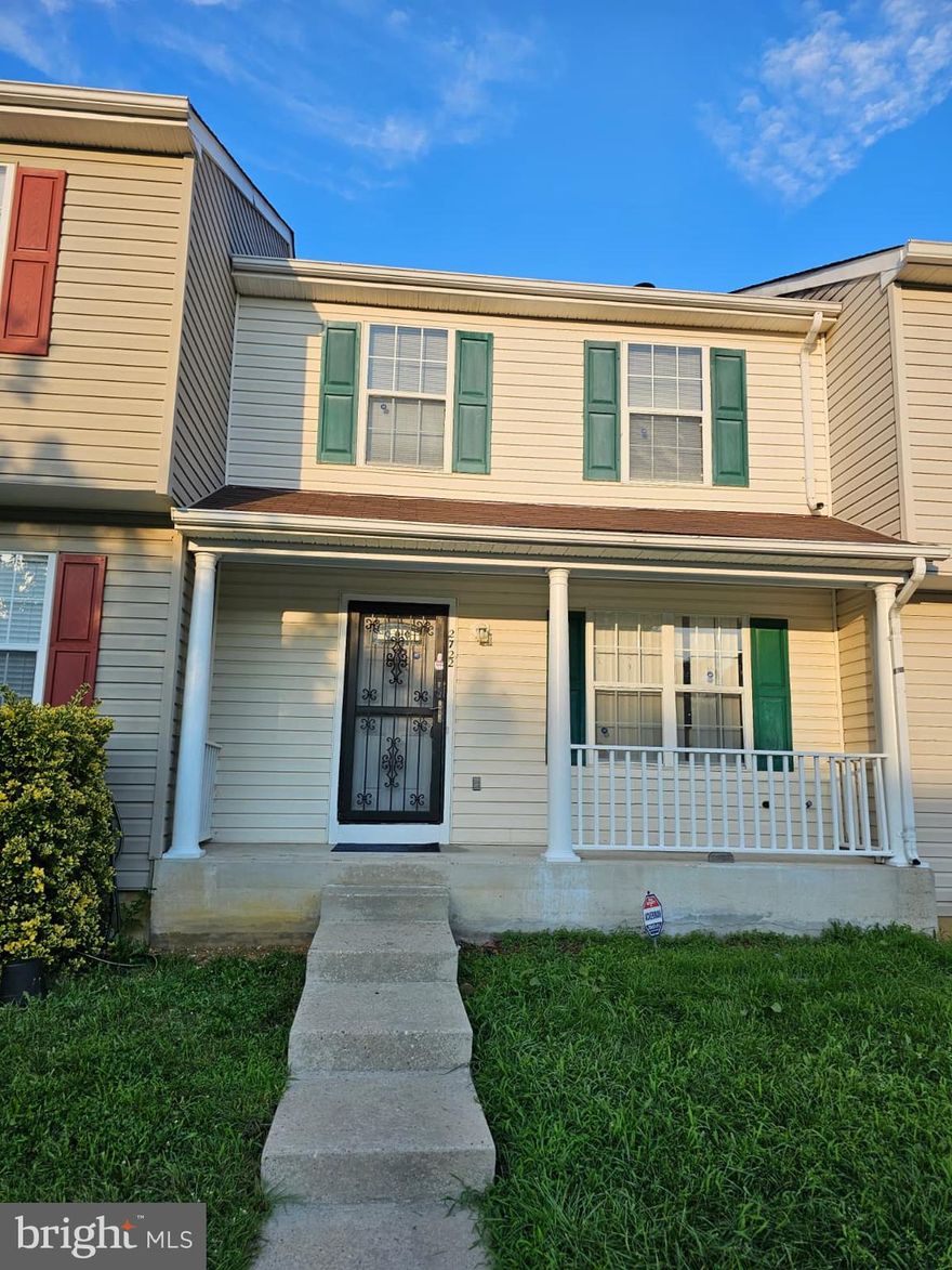 Welcome home to this newly renovated 3 bedroom, 2.5 bath home in the Royal Plaza neighborhood. The home has been freshly painted inside and out. just a short drive from washington d.c., national harbor, old town alexandria, and major highways (routes 4 & 5, i495, i-295, Suitland pkwy).