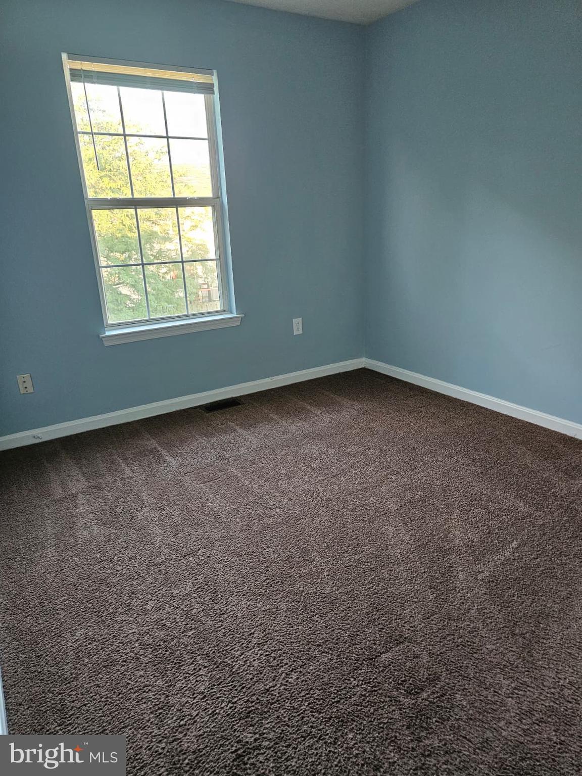 ROYAL PLAZA - Residential Lease