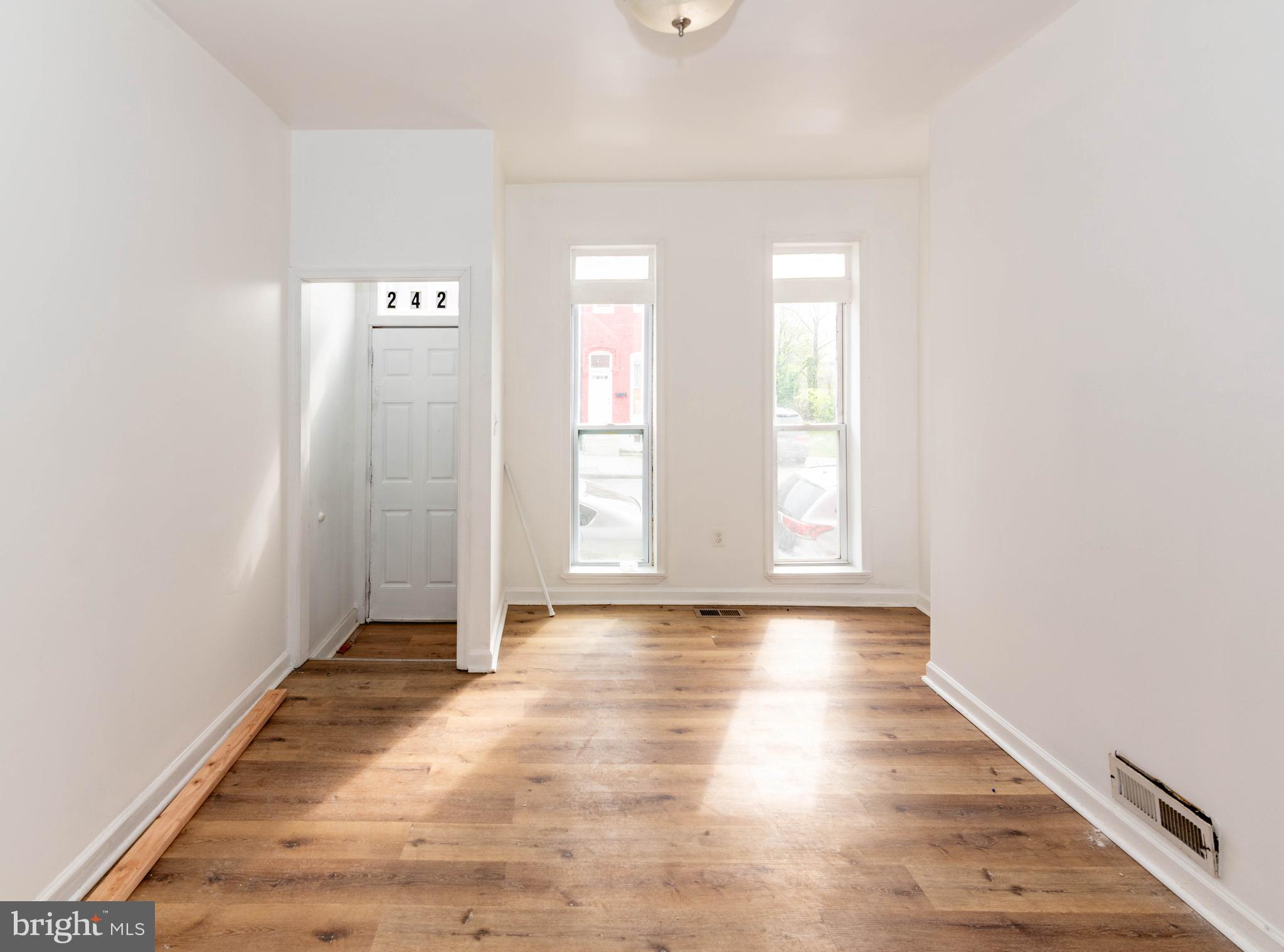 BARCLAY - Residential