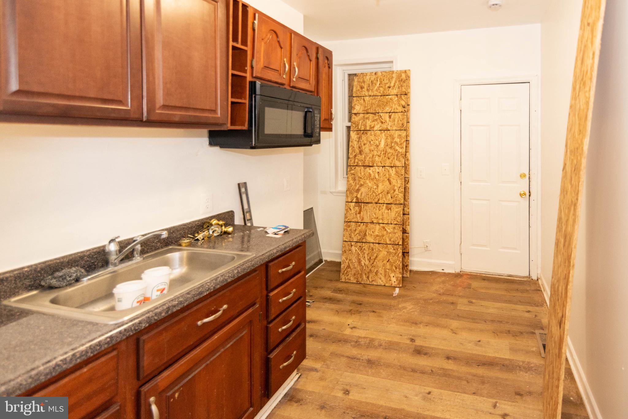 BARCLAY - Residential