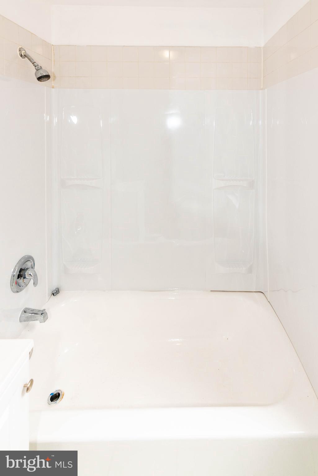 BARCLAY - Residential