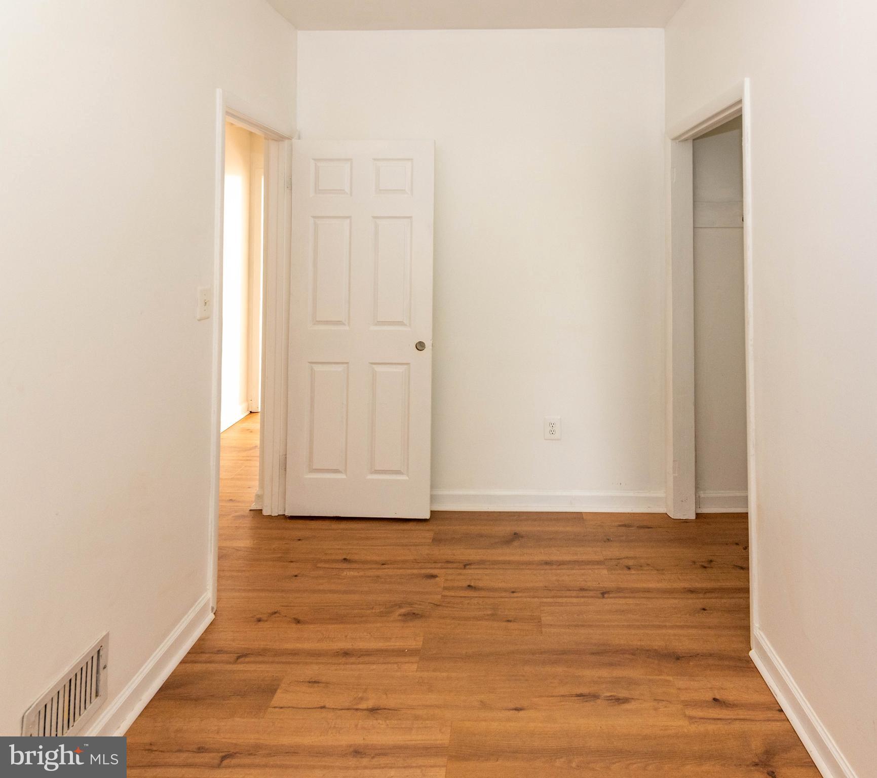 BARCLAY - Residential