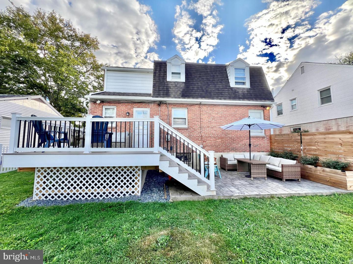 LINCOLN PARK - Residential Lease