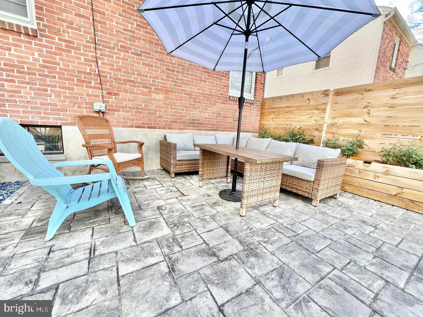 LINCOLN PARK - Residential Lease