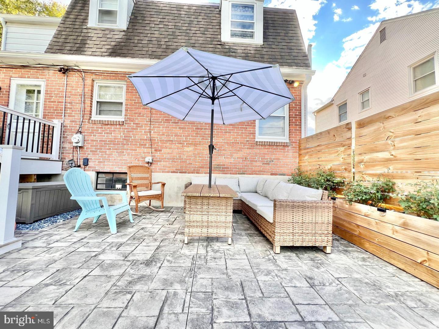 LINCOLN PARK - Residential Lease