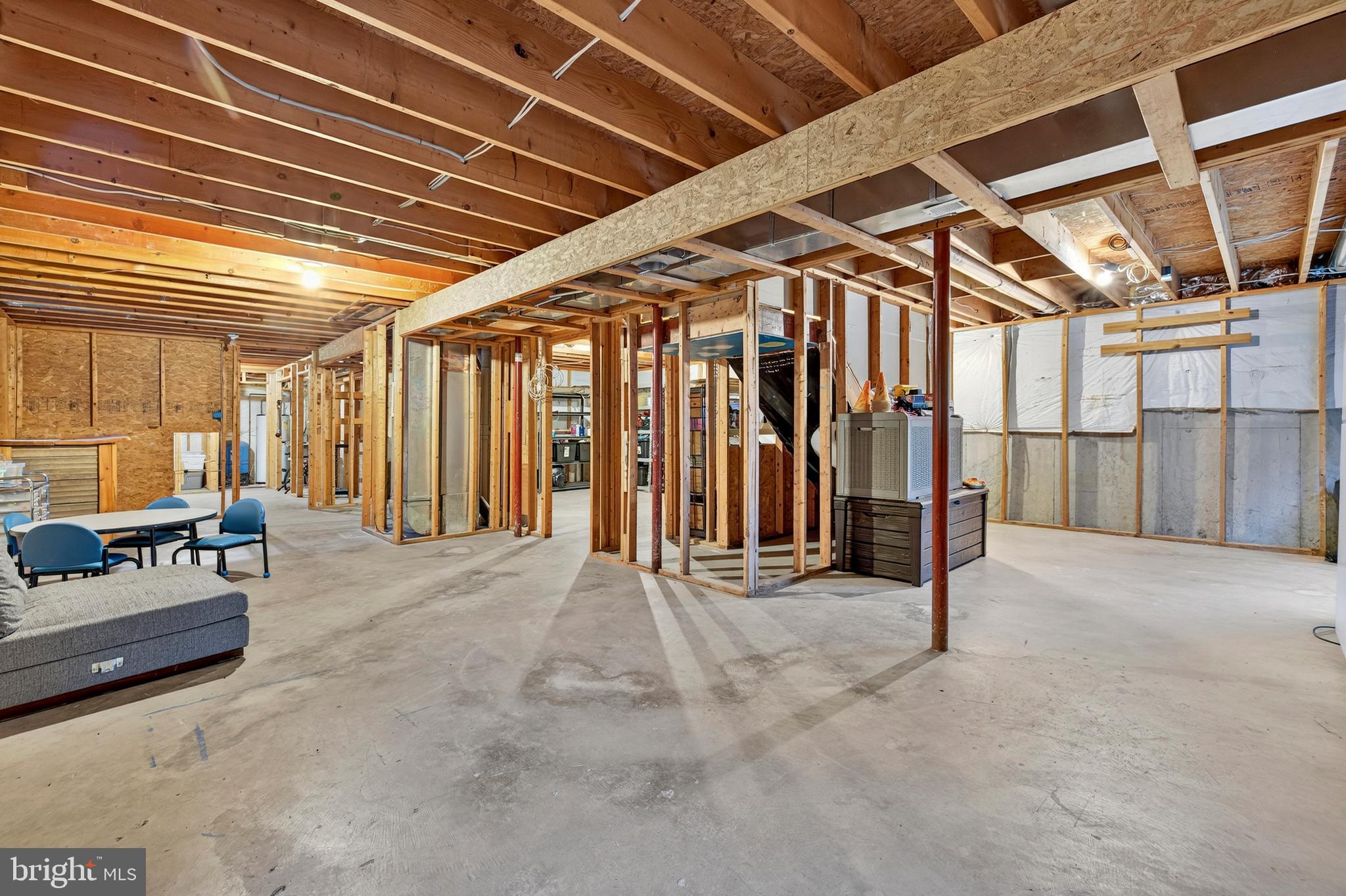 WHITE TAIL RIDGE - Residential