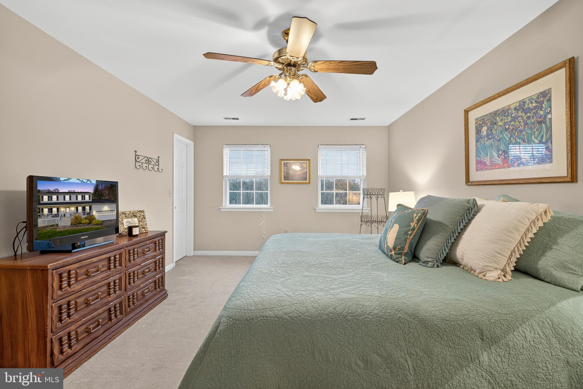 WHITE TAIL RIDGE - Residential