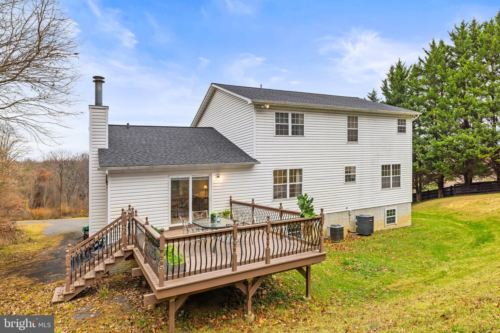 WHITE TAIL RIDGE - Residential