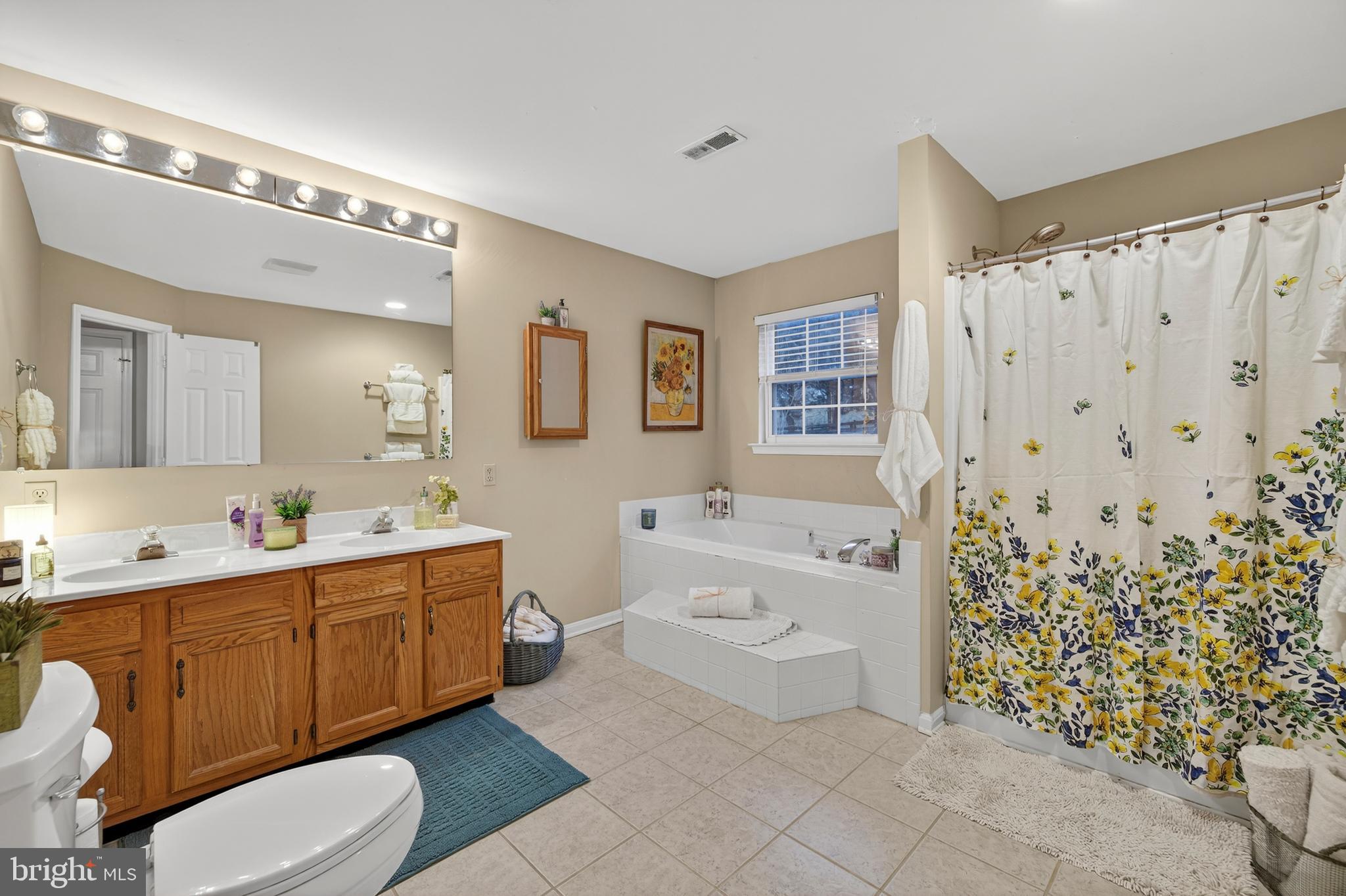 WHITE TAIL RIDGE - Residential