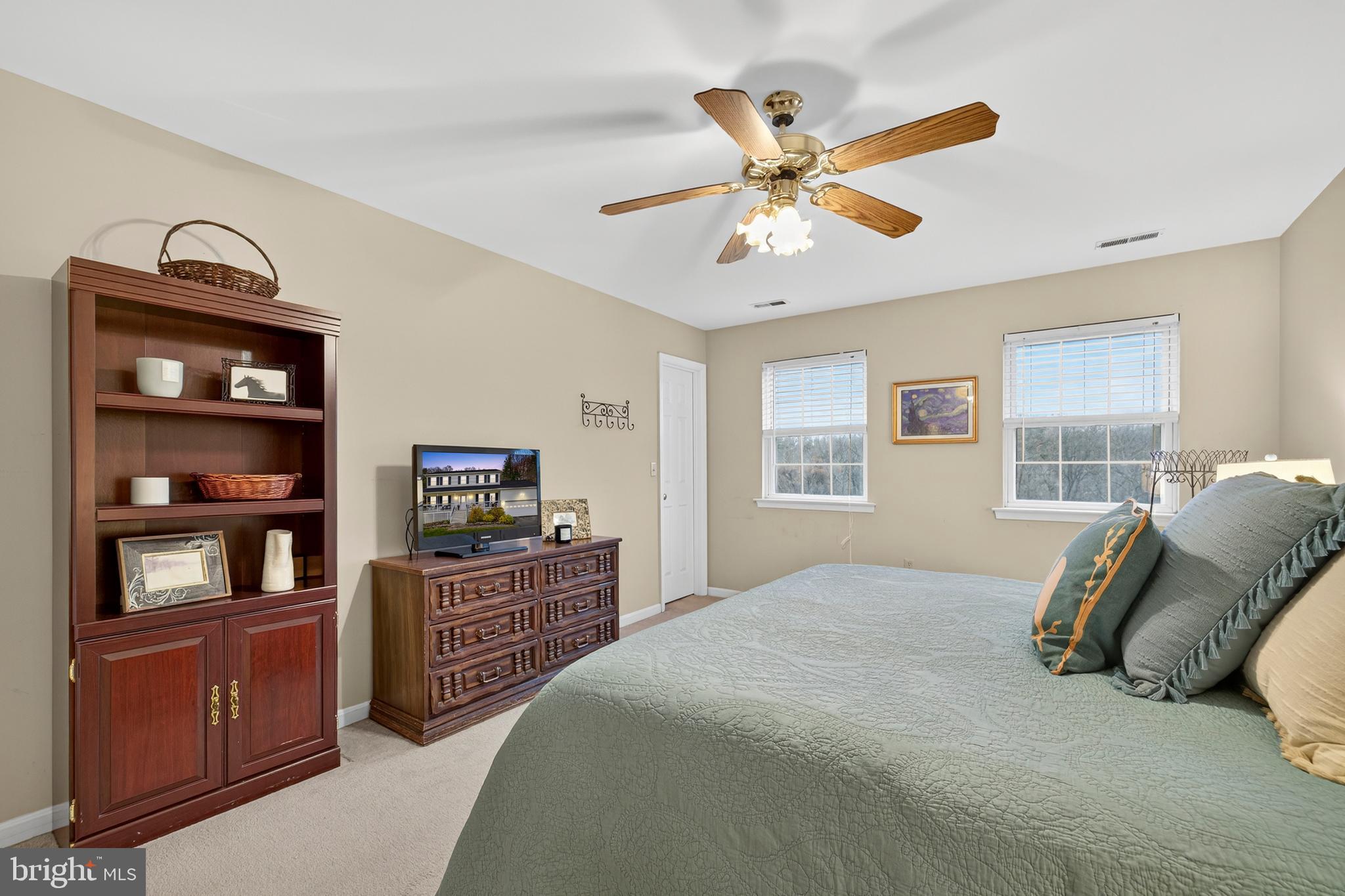 WHITE TAIL RIDGE - Residential