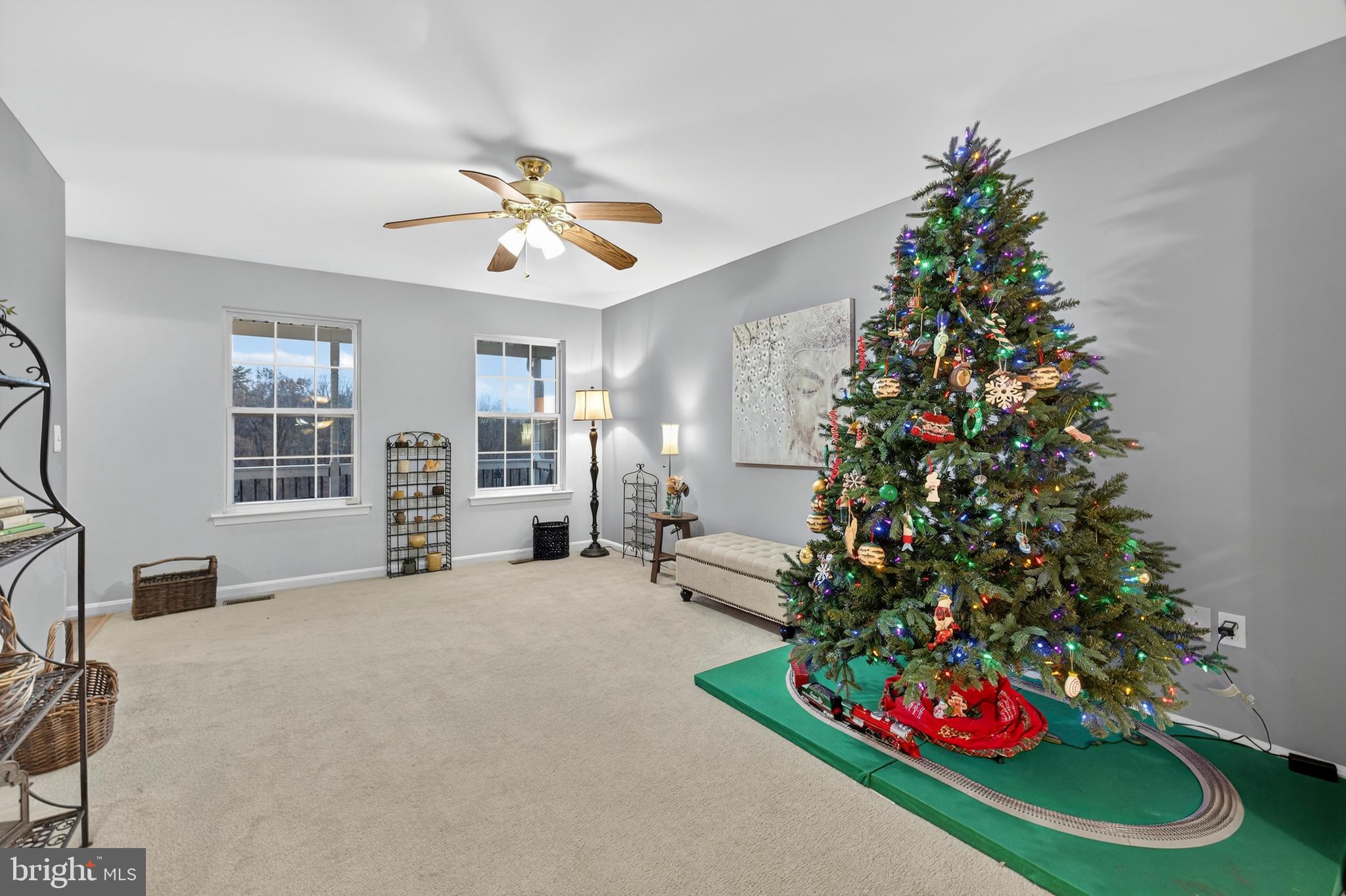 WHITE TAIL RIDGE - Residential