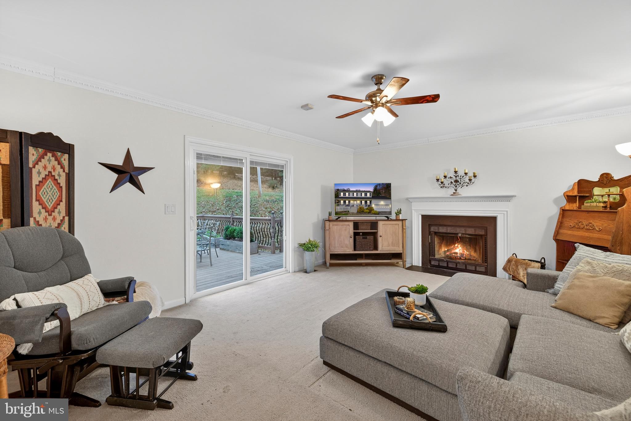 WHITE TAIL RIDGE - Residential