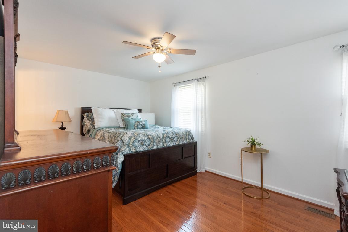 CROFTON SQUARE - Residential