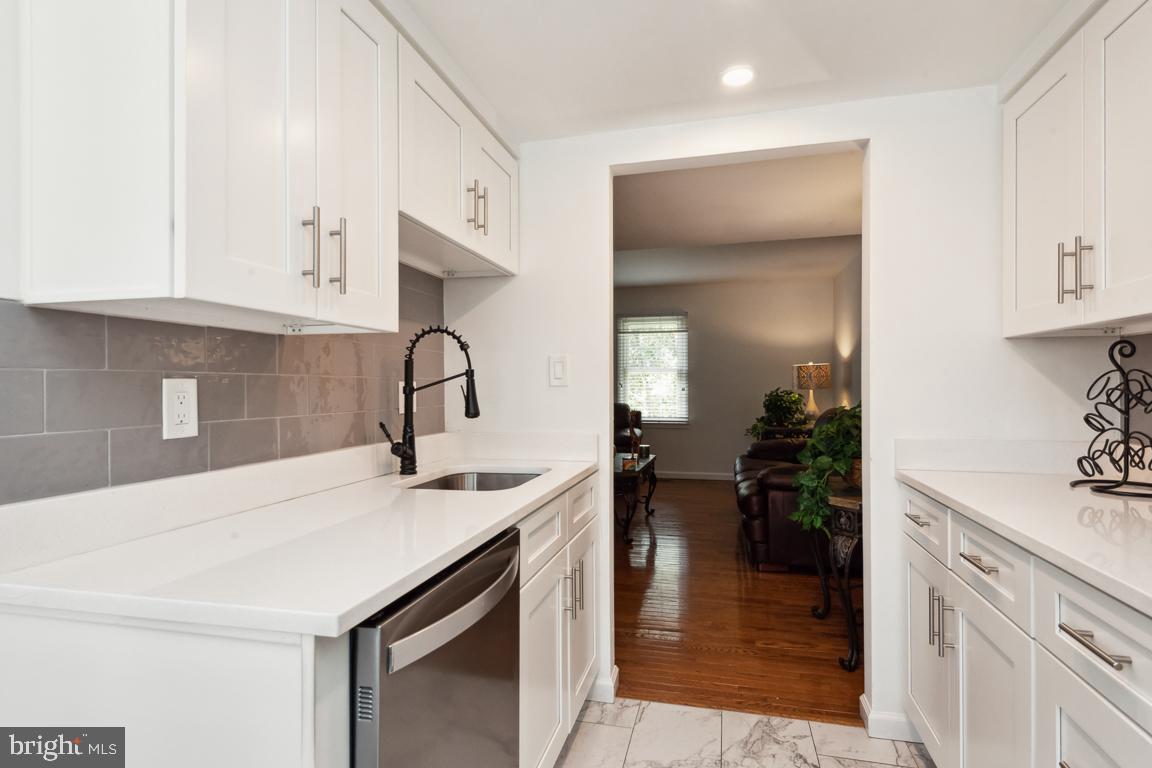 CROFTON SQUARE - Residential