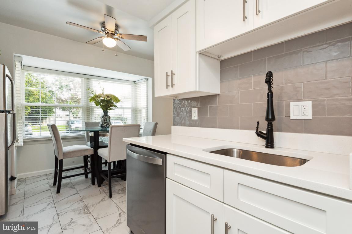 CROFTON SQUARE - Residential