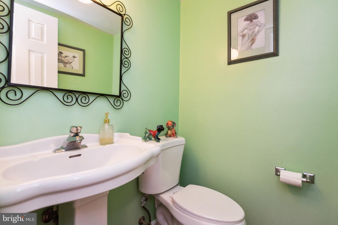 CROFTON SQUARE - Residential