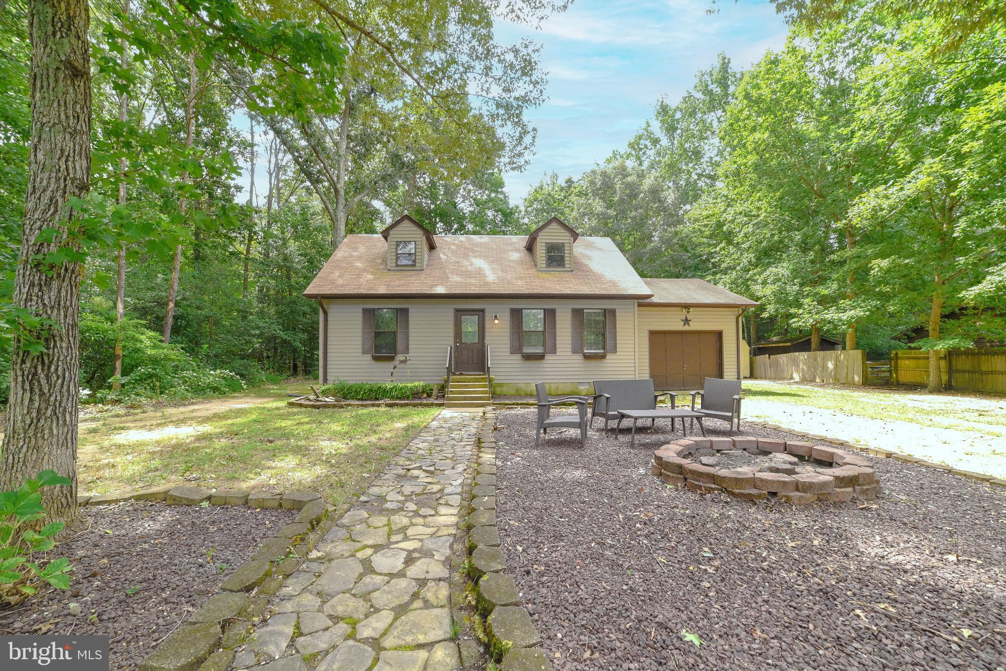 WOODLAND - Residential Lease