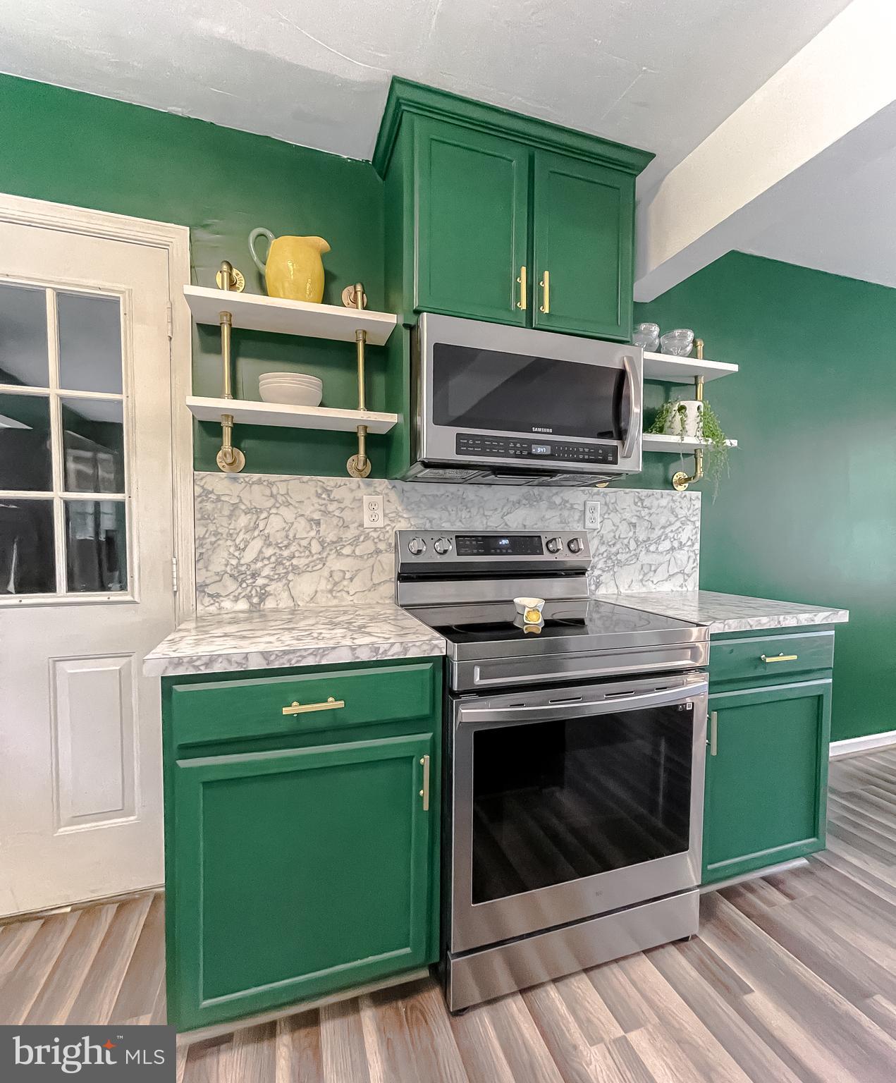 WOODLAND - Residential Lease