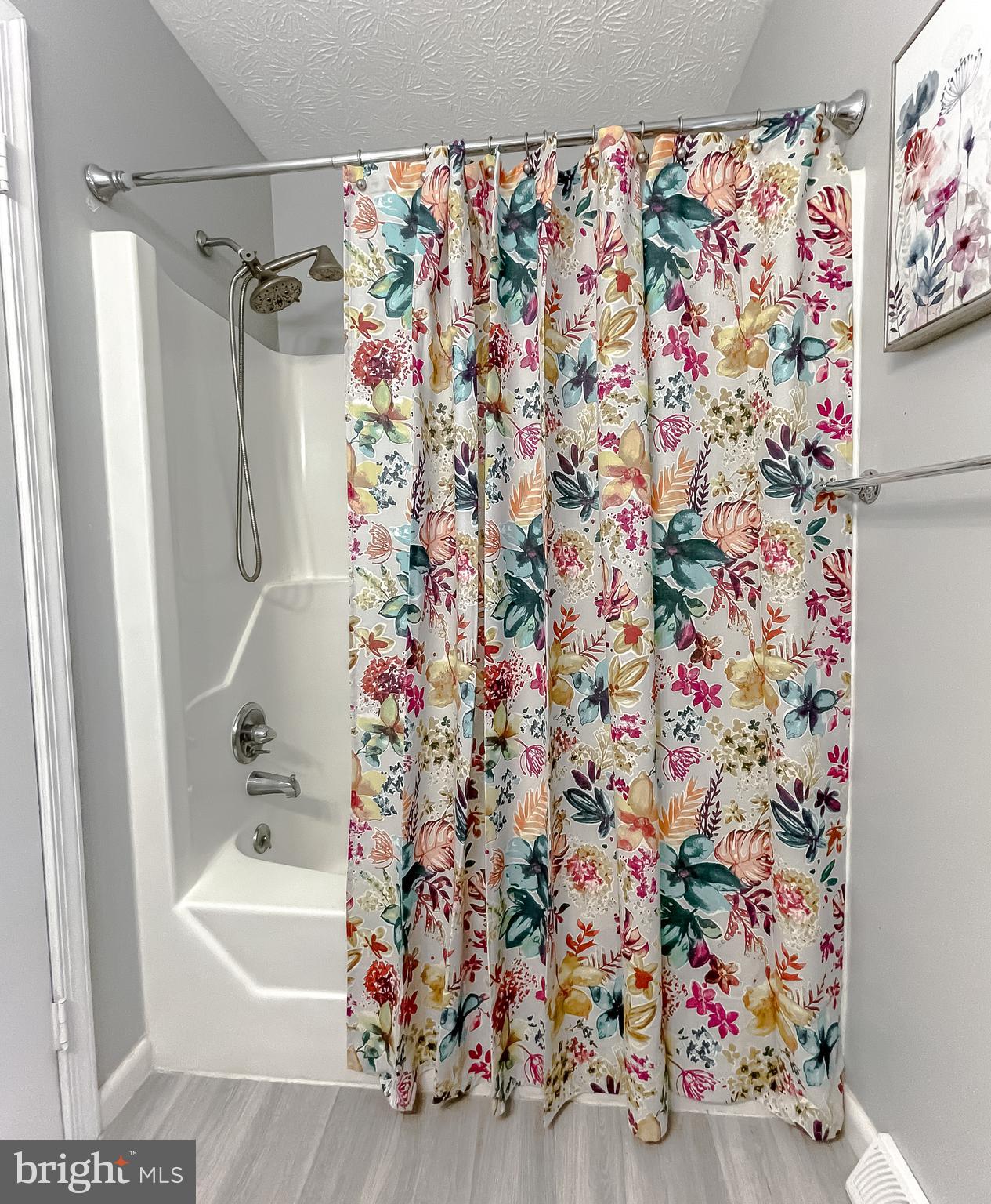 WOODLAND - Residential Lease