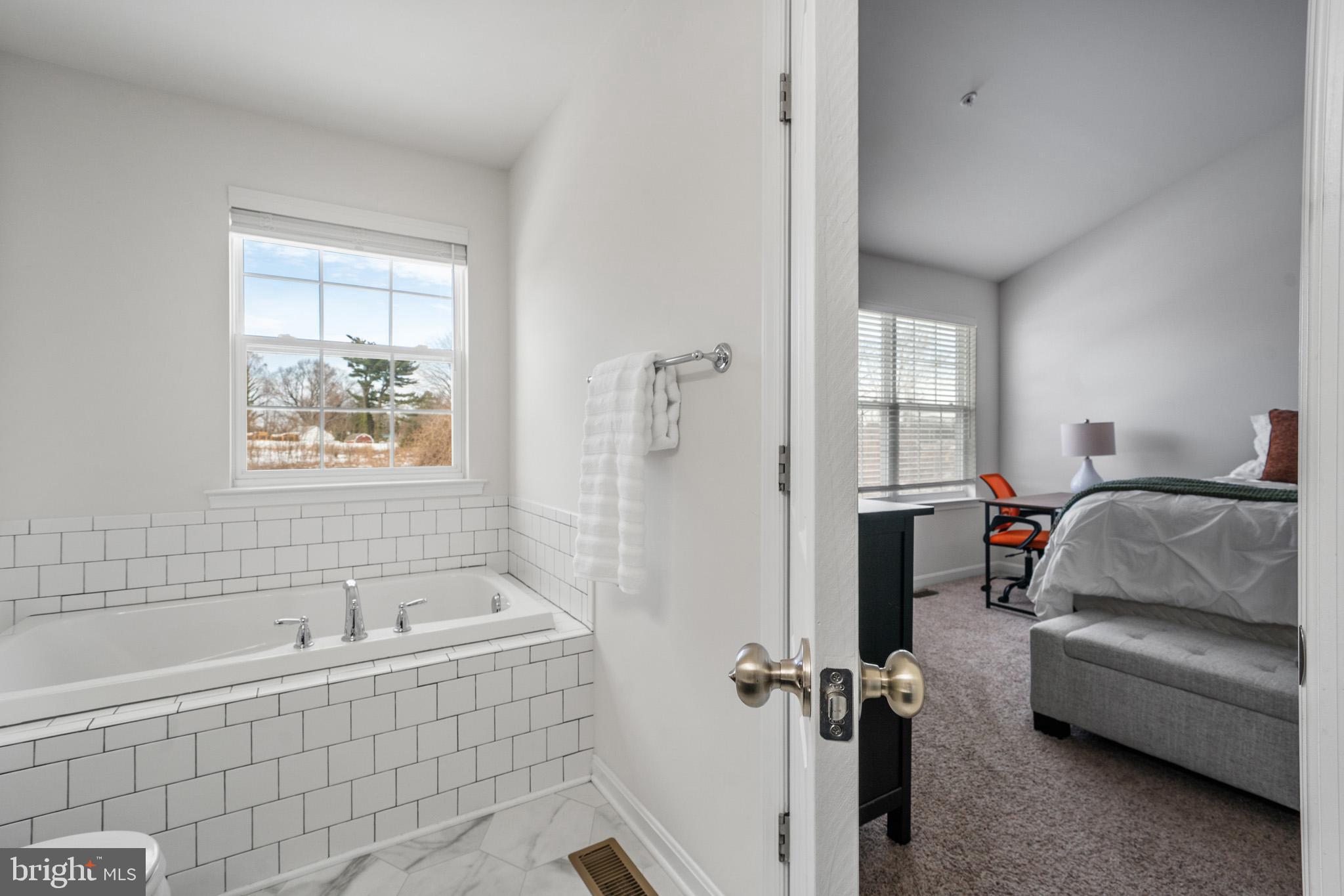 PRINCE FREDERICK CROSSING - Residential