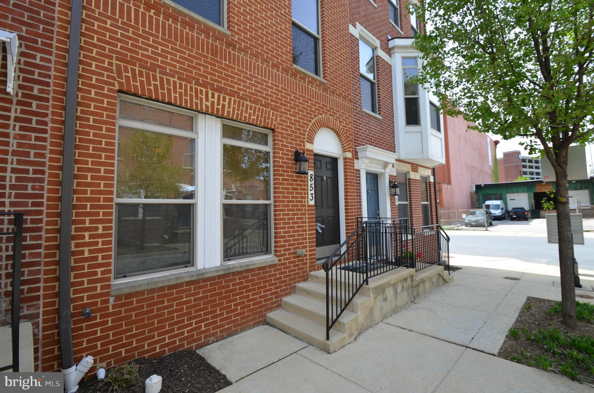 ALBEMARLE SQUARE - Residential Lease