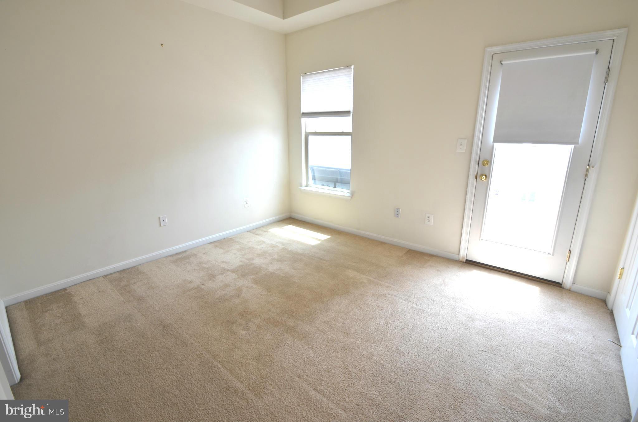 ALBEMARLE SQUARE - Residential Lease