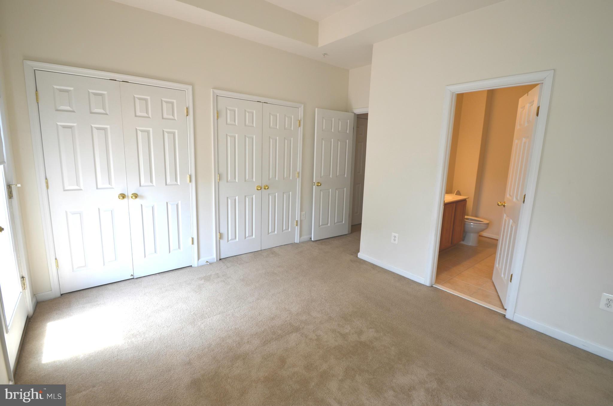 ALBEMARLE SQUARE - Residential Lease