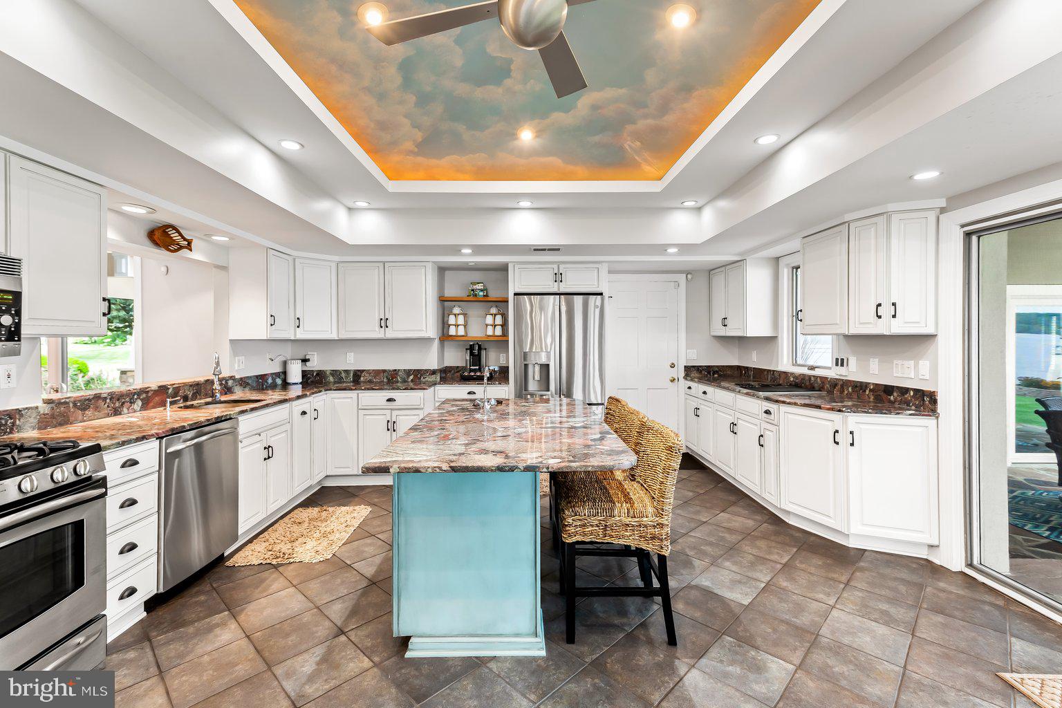 LONG POINT ON THE SEVERN - Residential