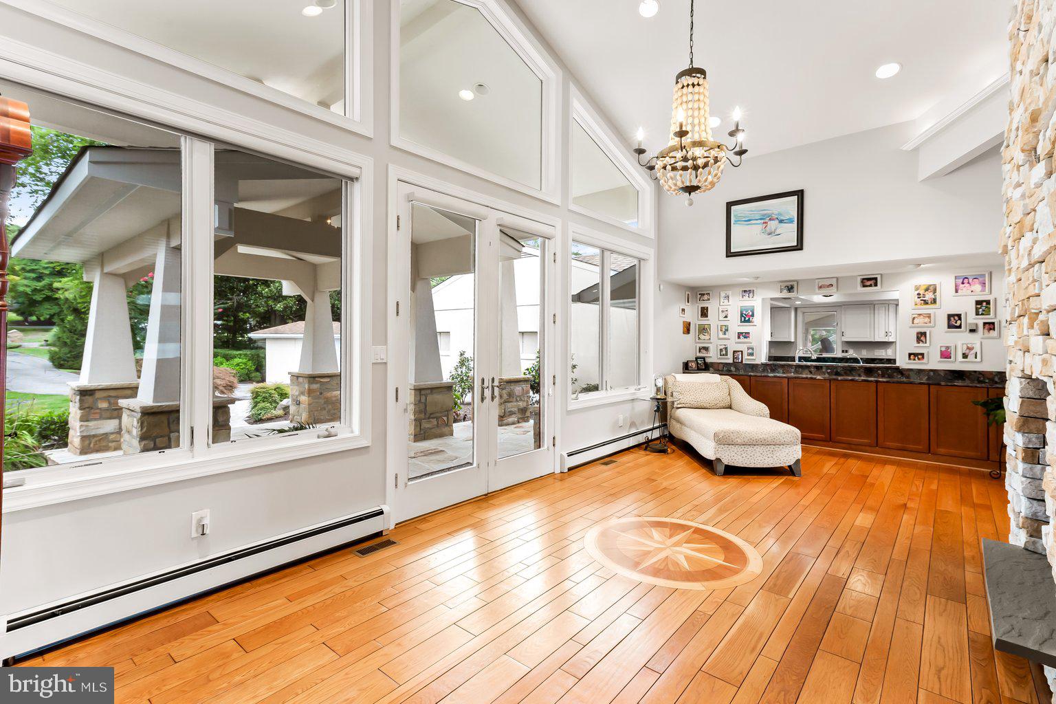 LONG POINT ON THE SEVERN - Residential